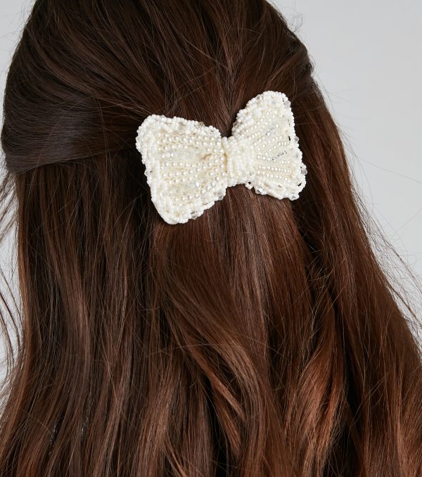 Glam Chic Pearl Bow Hair Clip - Image 2