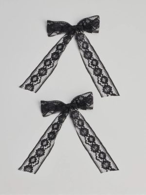 Coveted Charm Floral Lace Hair Bow Clip Set