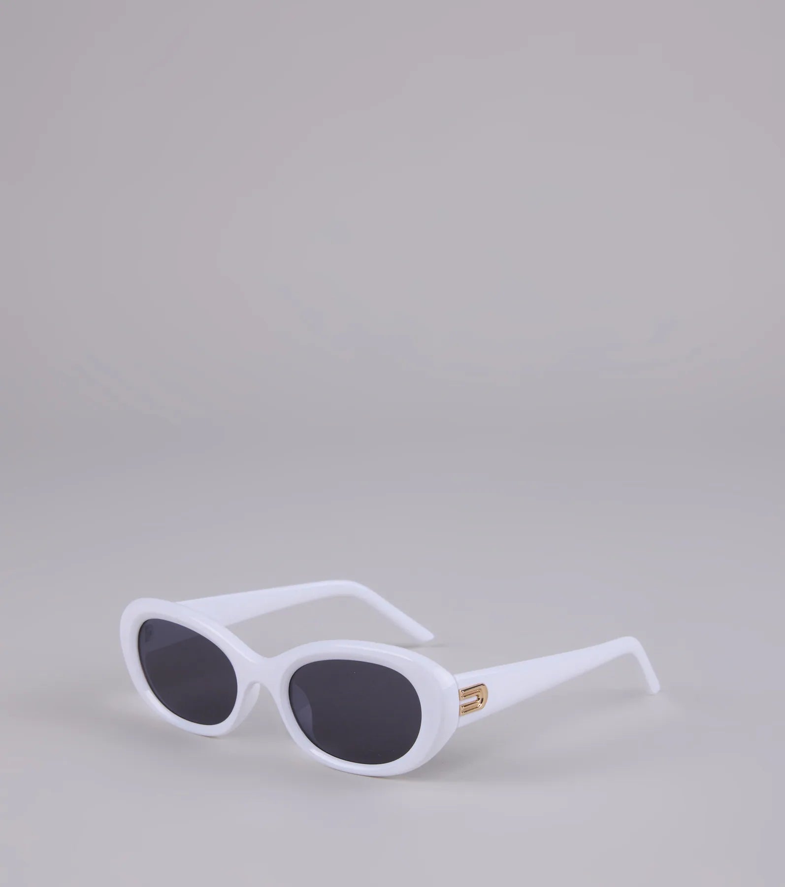 Chic Happens Oval Sunglasses - Image 2