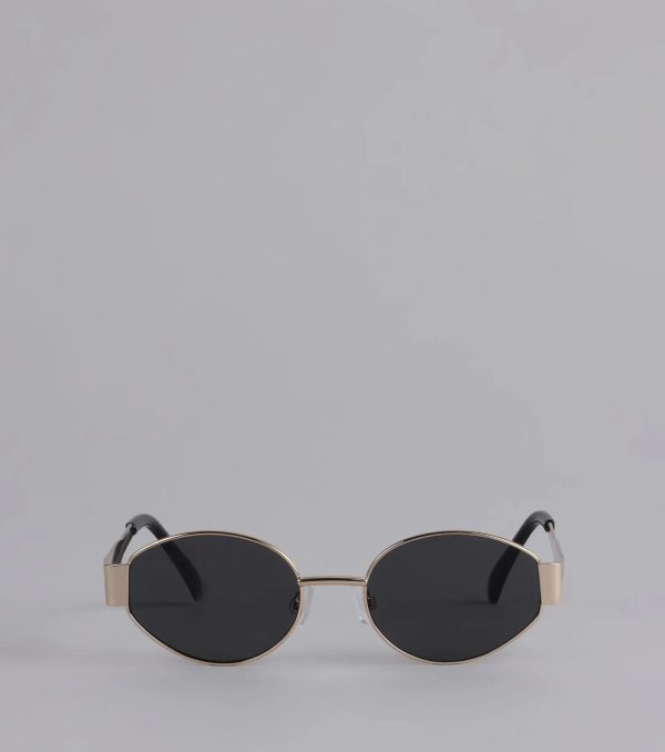 Vintage Mood Activated Retro Sunglasses - Image 2