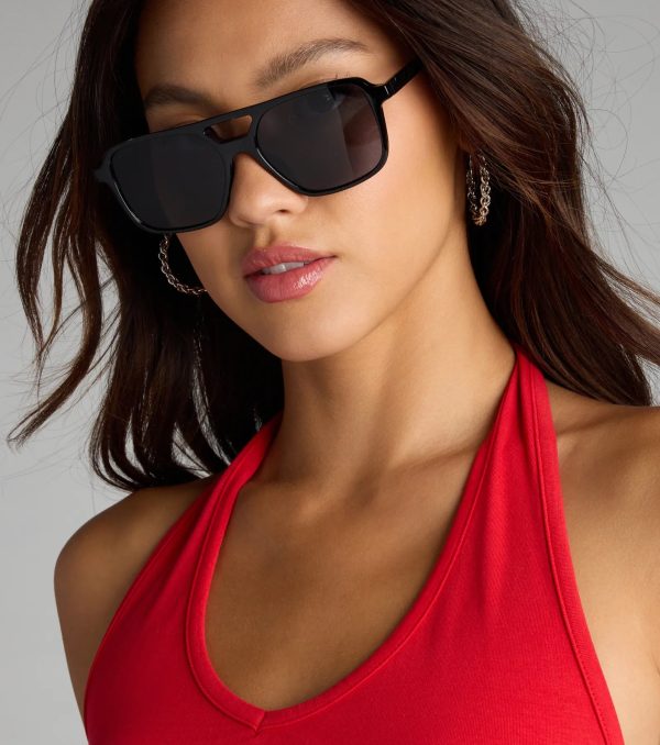 Eyes On The Prize Aviator Sunglasses - Image 3