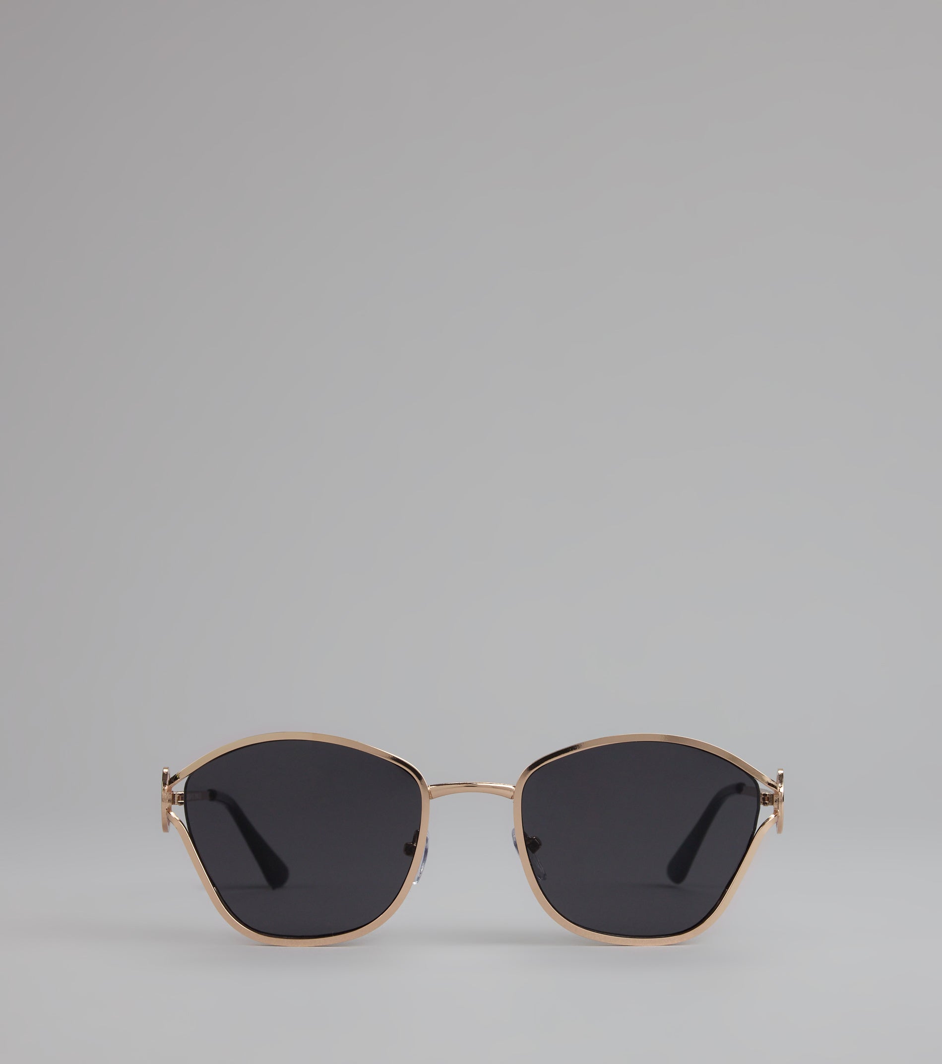 Fresh Pick Flower Detail Sunglasses