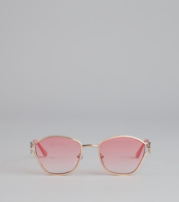 Fresh Pick Flower Detail Sunglasses - Image 4