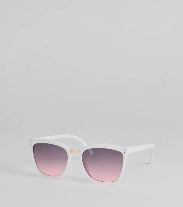 Trendy Era Oversized Square Sunglasses - Image 2