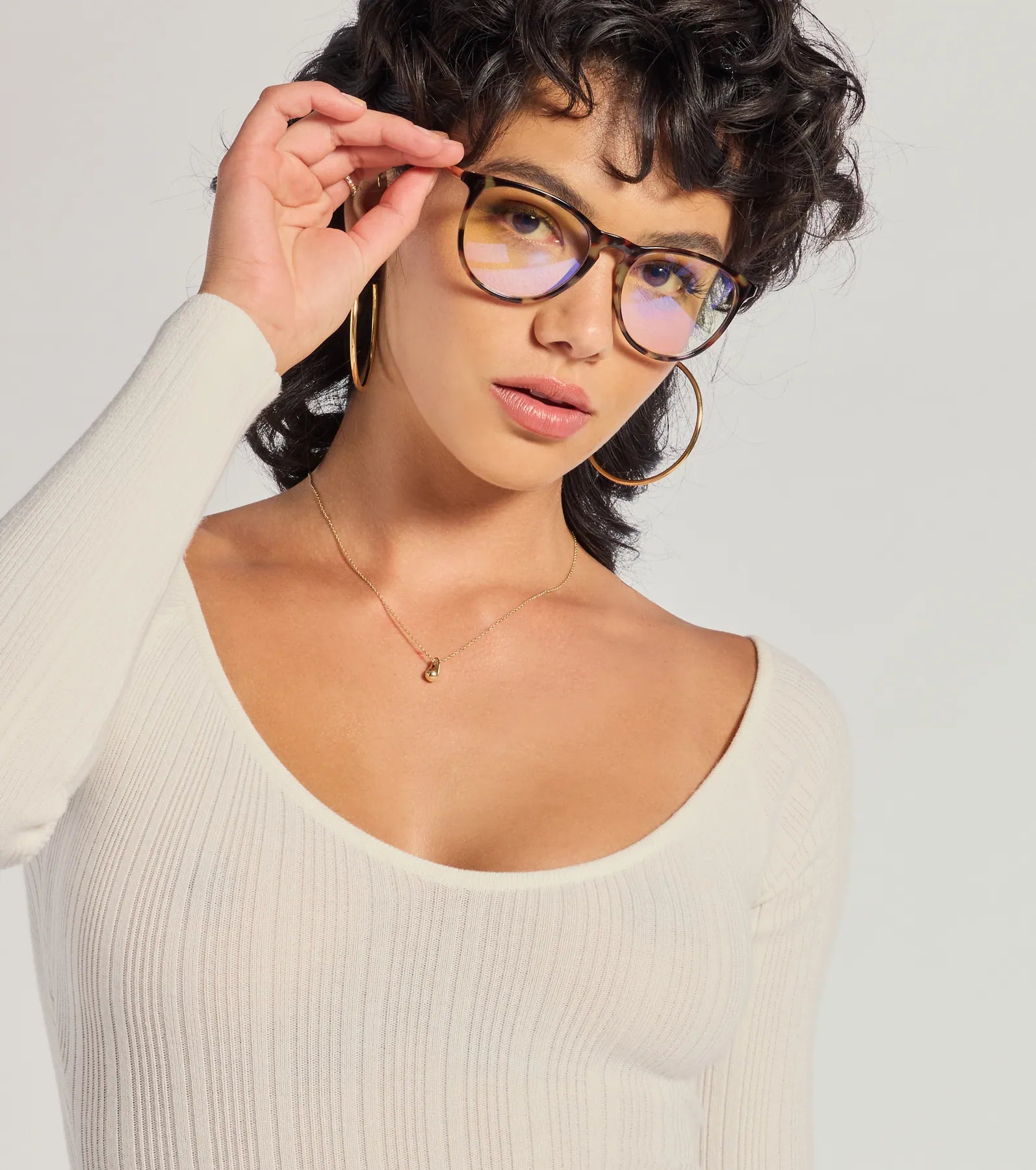 The Modern Tortoiseshell Blue Light Eyeglasses - Image 3