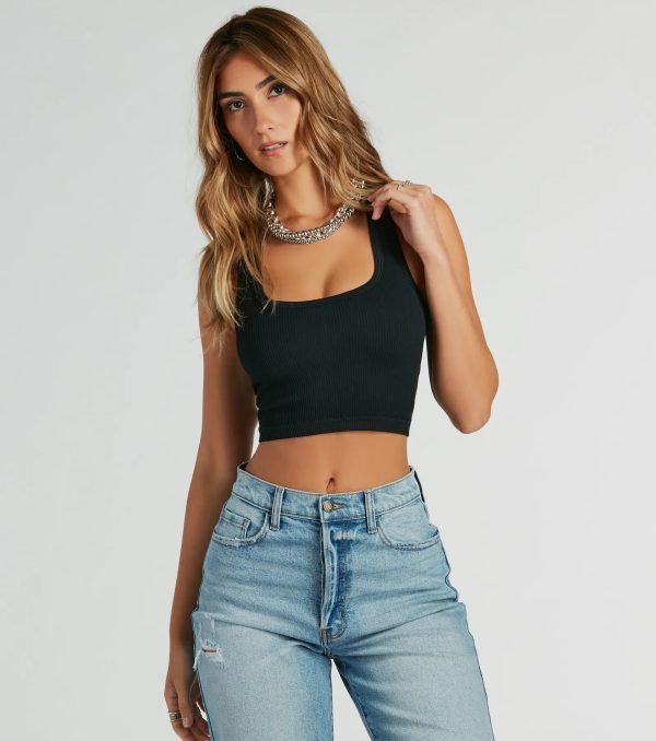 Everyday Essential Scoop Neck Crop Tank Top - Image 6