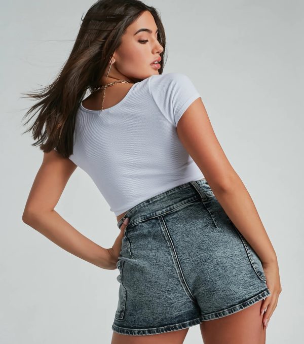 Stylish Essential Short Sleeve Knit Crop Top - Image 2
