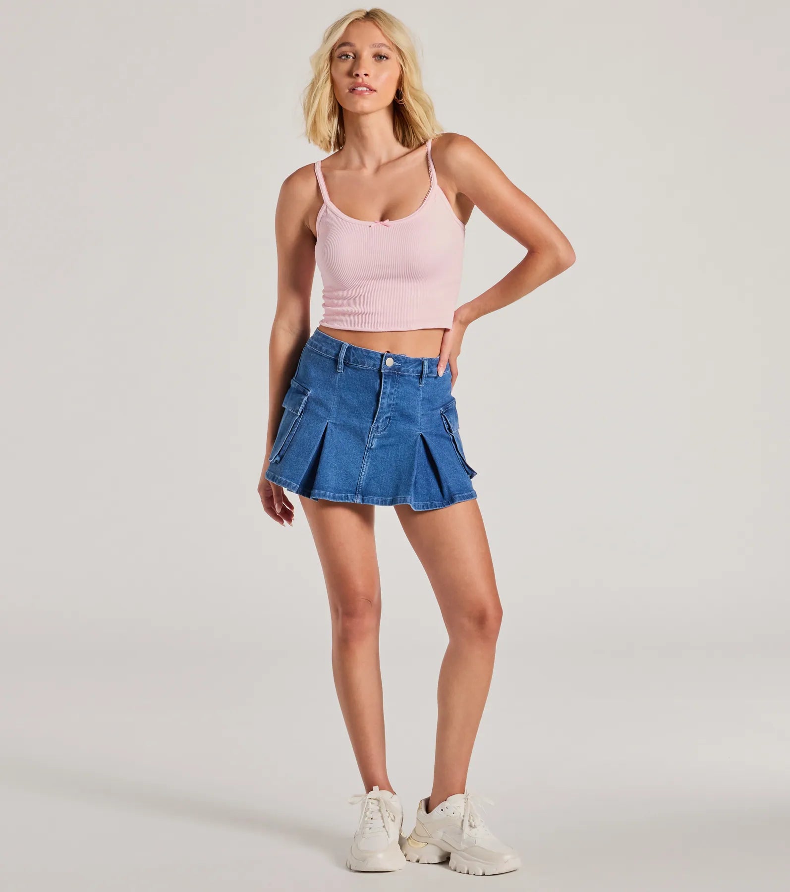Get The Look Scoop Neck Bow Crop Tank Top - Image 3