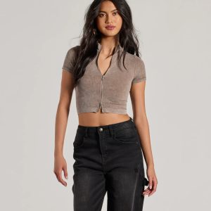 Trending Vibe Short Sleeve Zip Up Crop Top