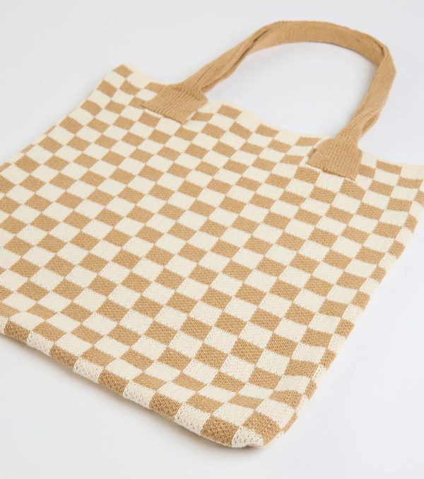 Style in Check Straw Tote Bag - Image 2
