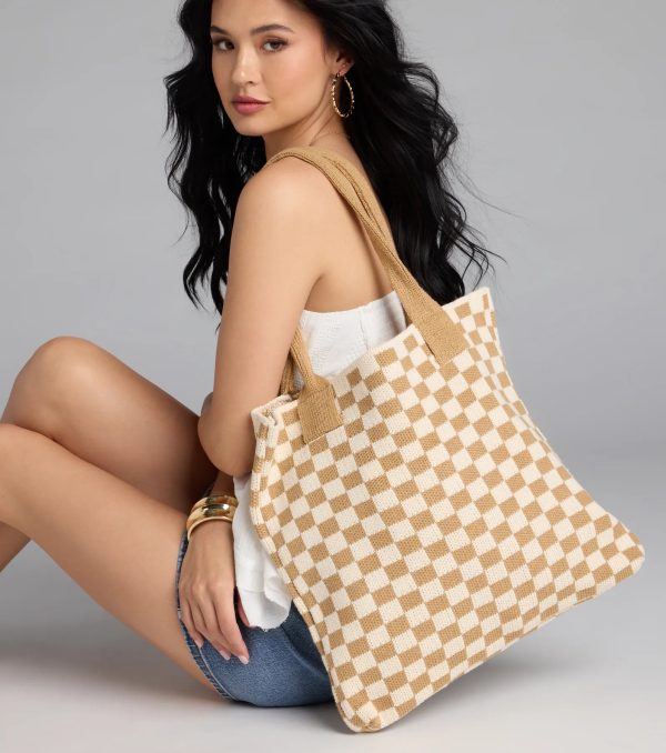 Style in Check Straw Tote Bag - Image 3