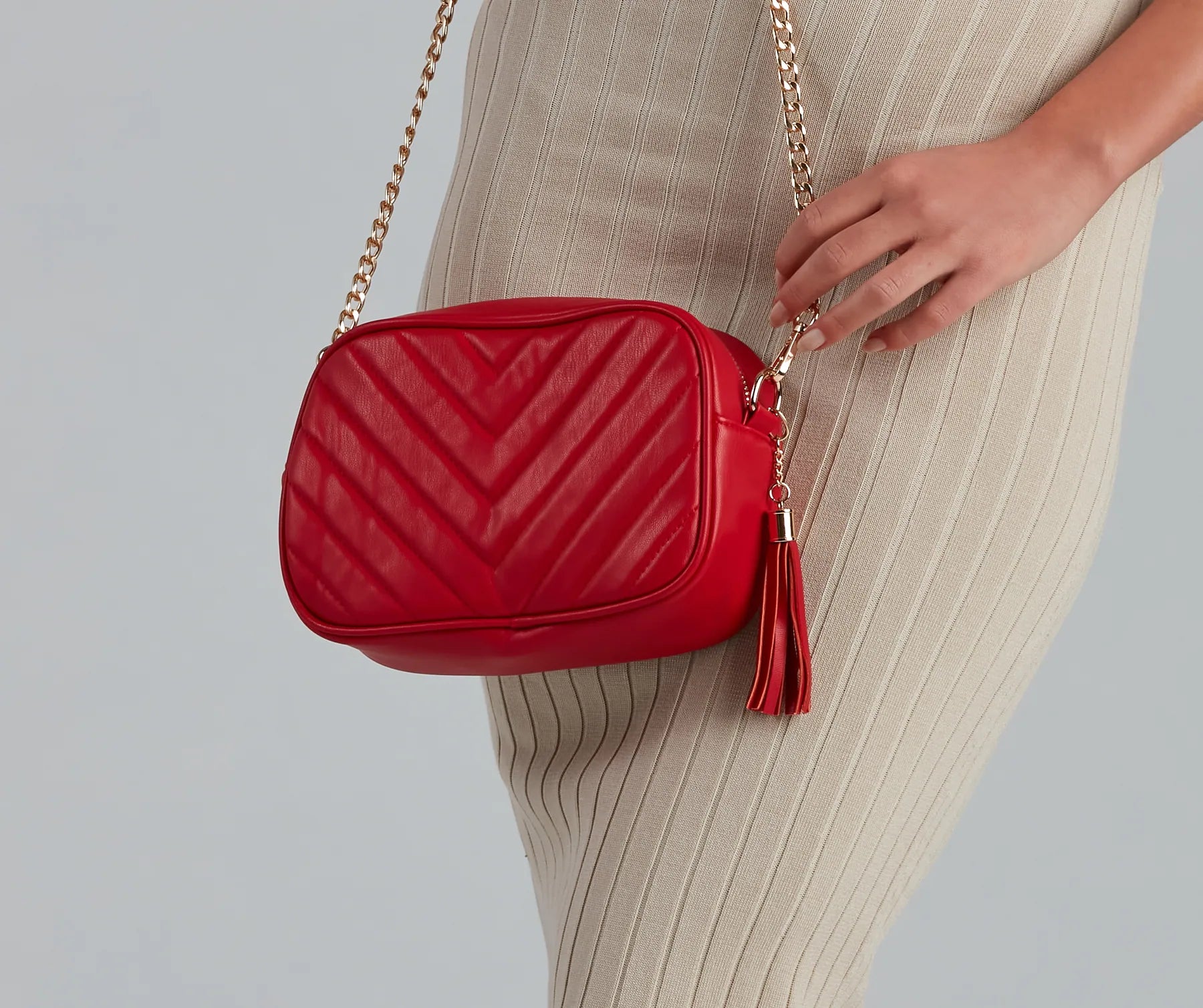 Chic Glamour Quilted Crossbody Purse - Image 4