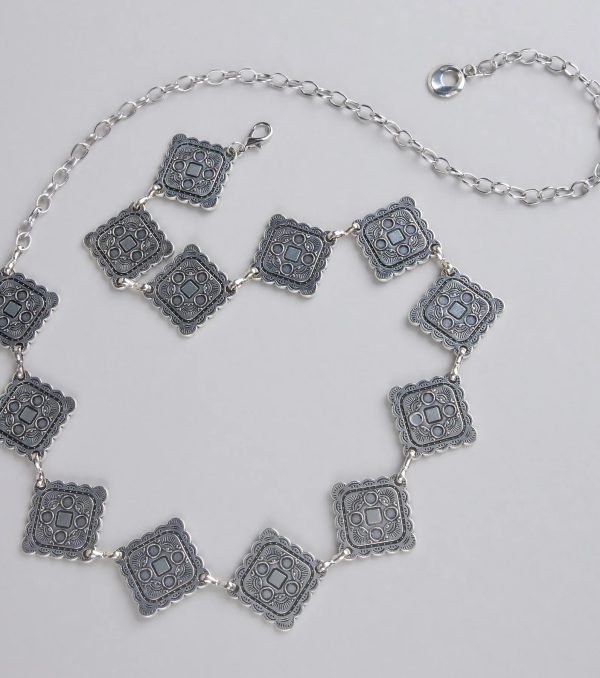Shimmer And Serve Chain Belt - Image 5
