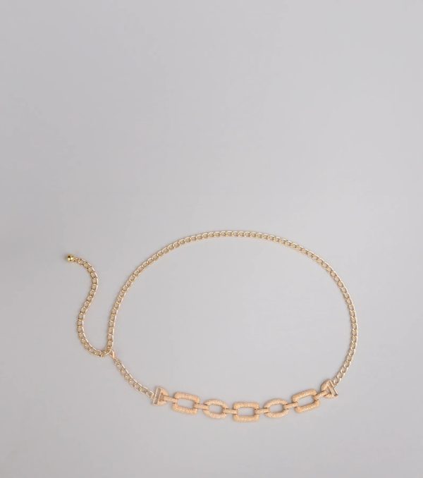 Charming Ways Textured Chain Belt