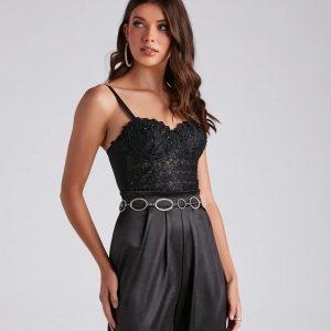 Trendsetting Moves Rhinestone Chain Belt