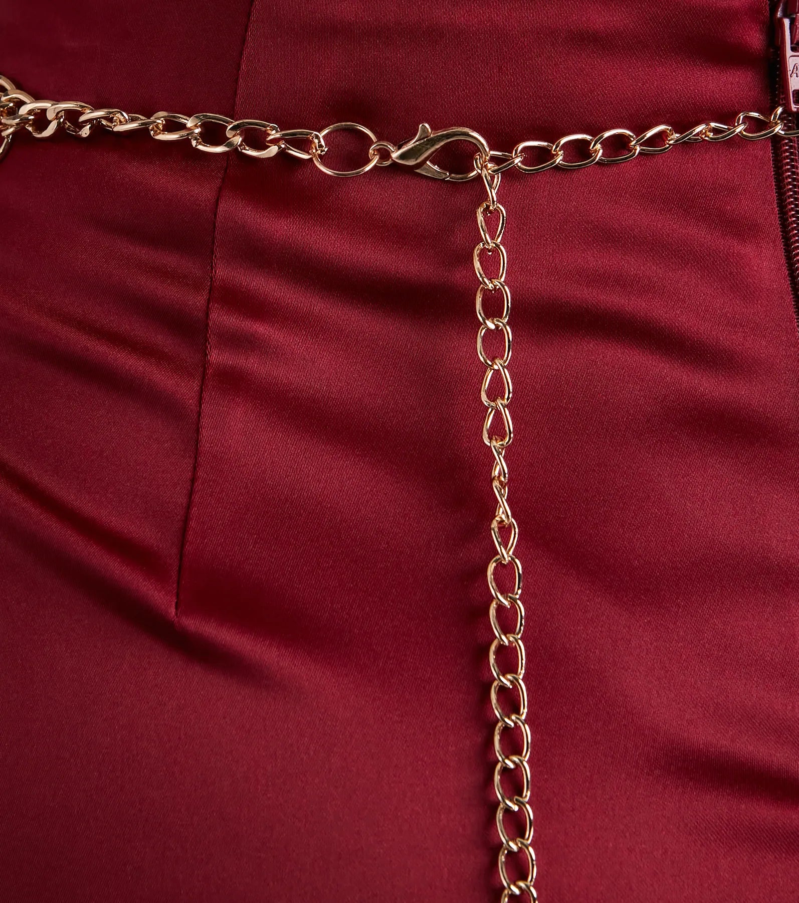 Statement Maker Layered Chain Belt - Image 3