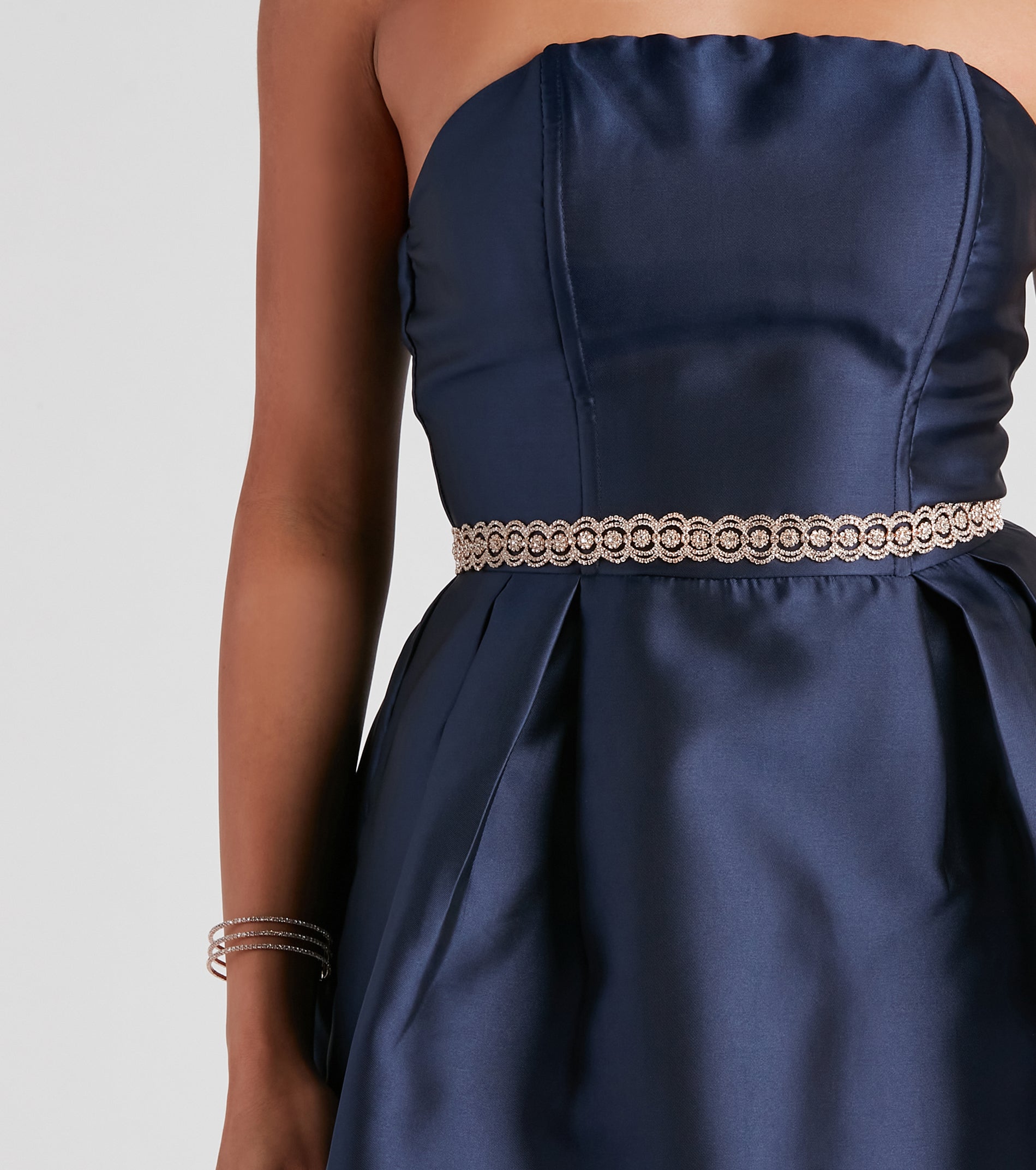 Luxe Vibes Rhinestone Chain Belt - Image 2