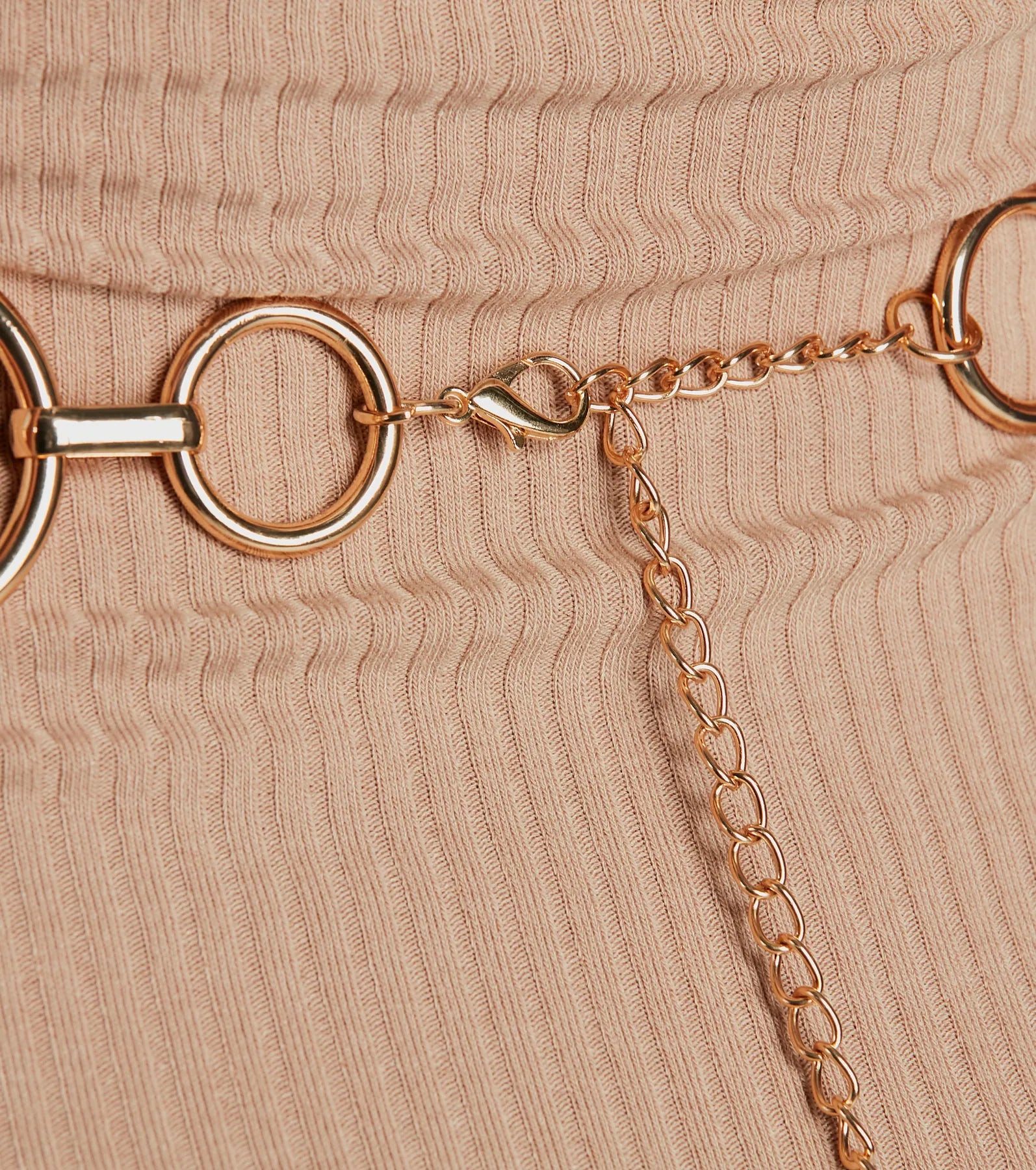 Sleek Perfection O-Ring Chain Belt - Image 3