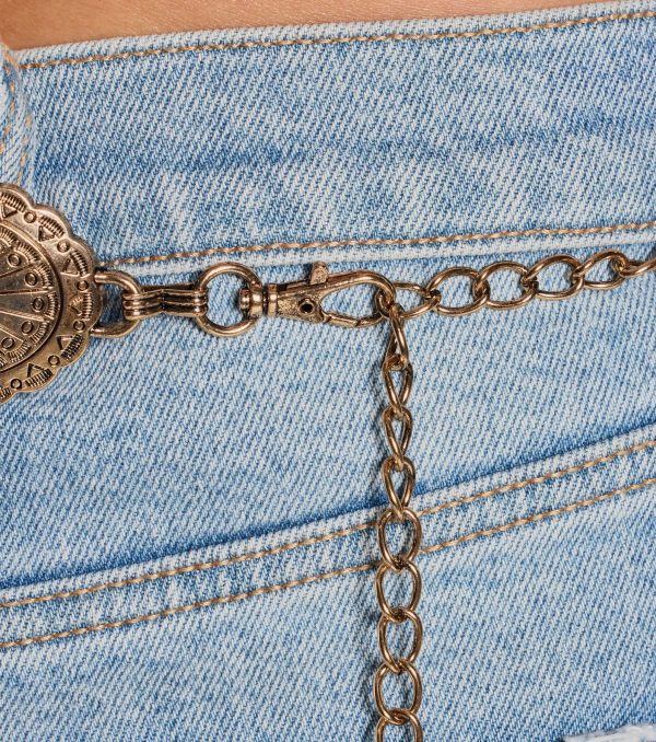 Rustic Charm Concho Oval Metal Chain Belt - Image 4