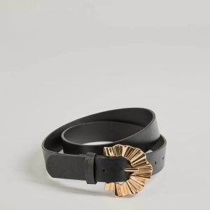 Trendy Textures Faux Leather Belt