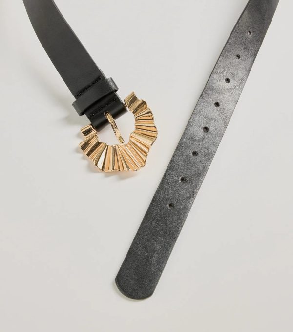 Trendy Textures Faux Leather Belt - Image 2