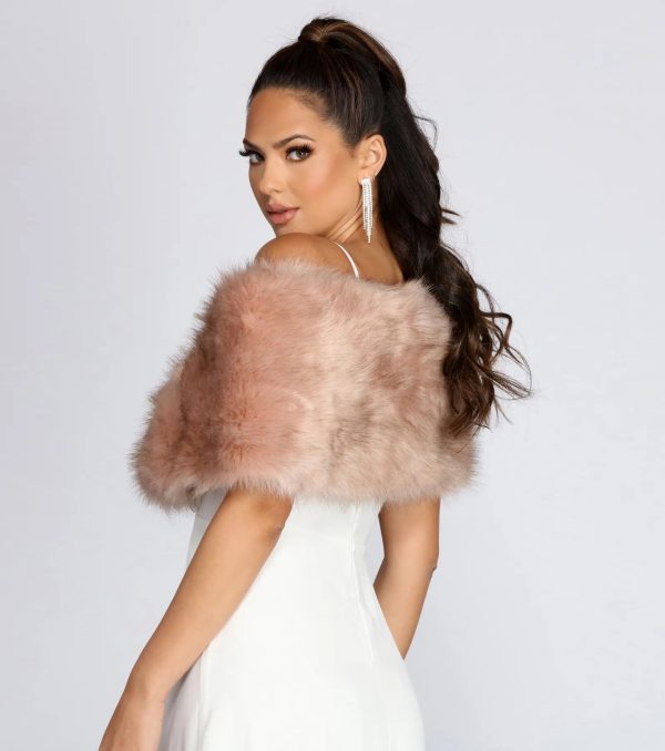 Ms. Diva Faux Fur Shawl - Image 10