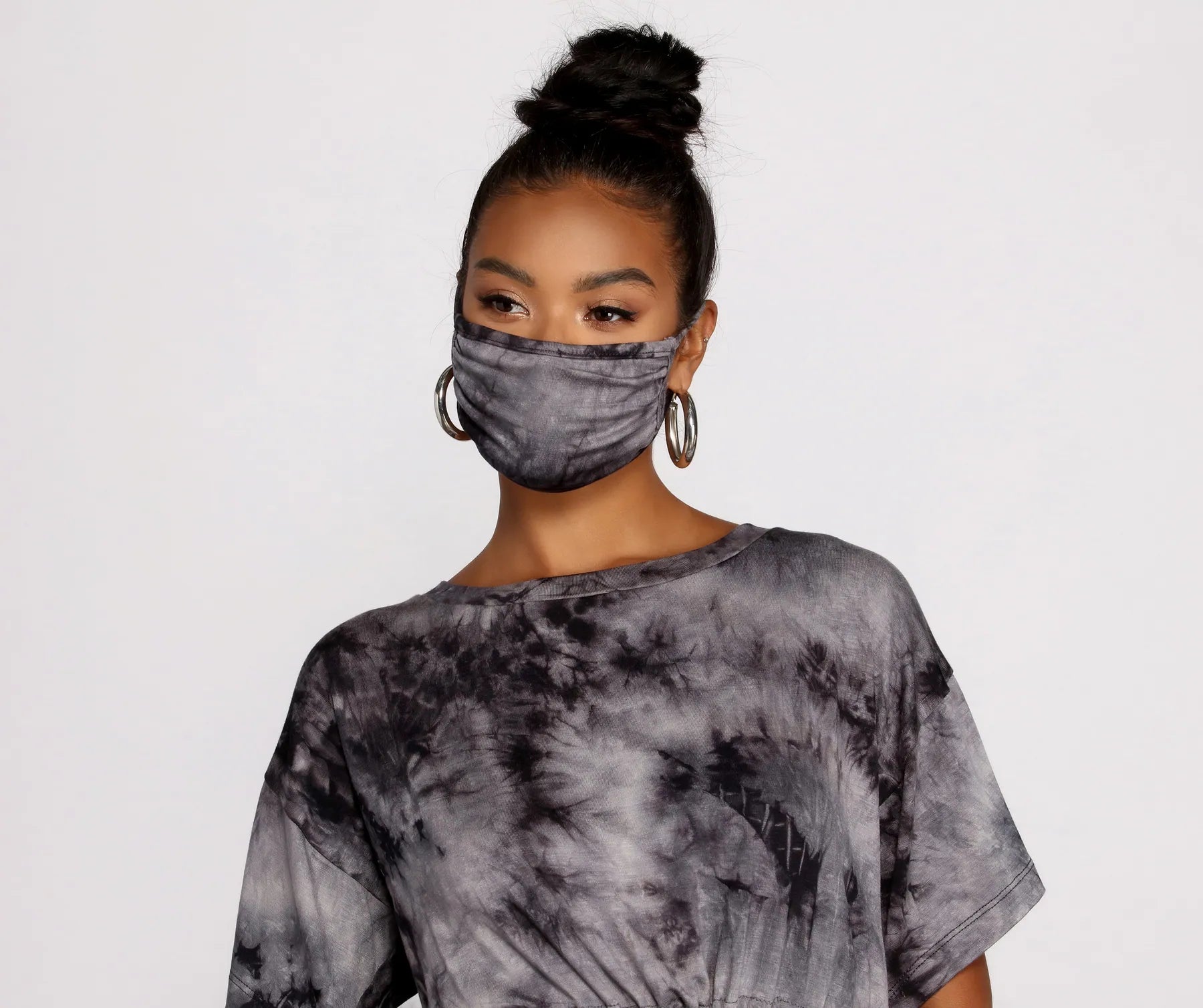Tie Dye Facial Mask With Earloops - Image 2