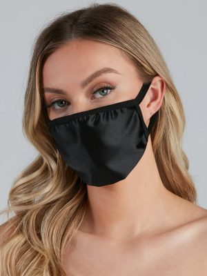 Chic Moment Satin Face Mask