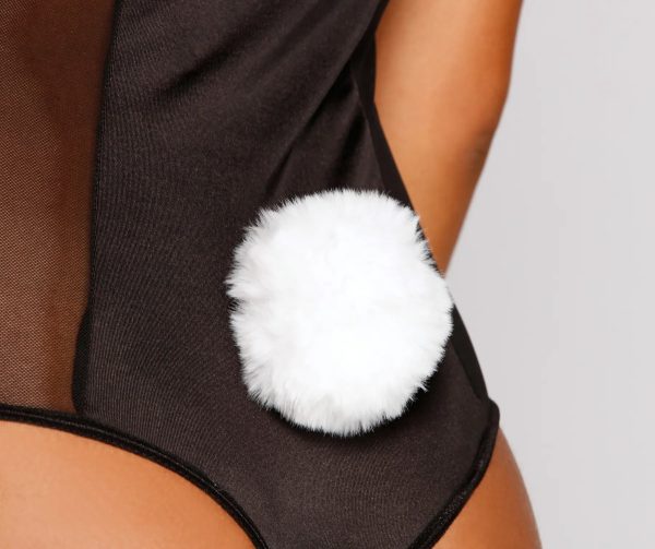 Iconic Bunny Babe Ears And Tail Set - Image 8