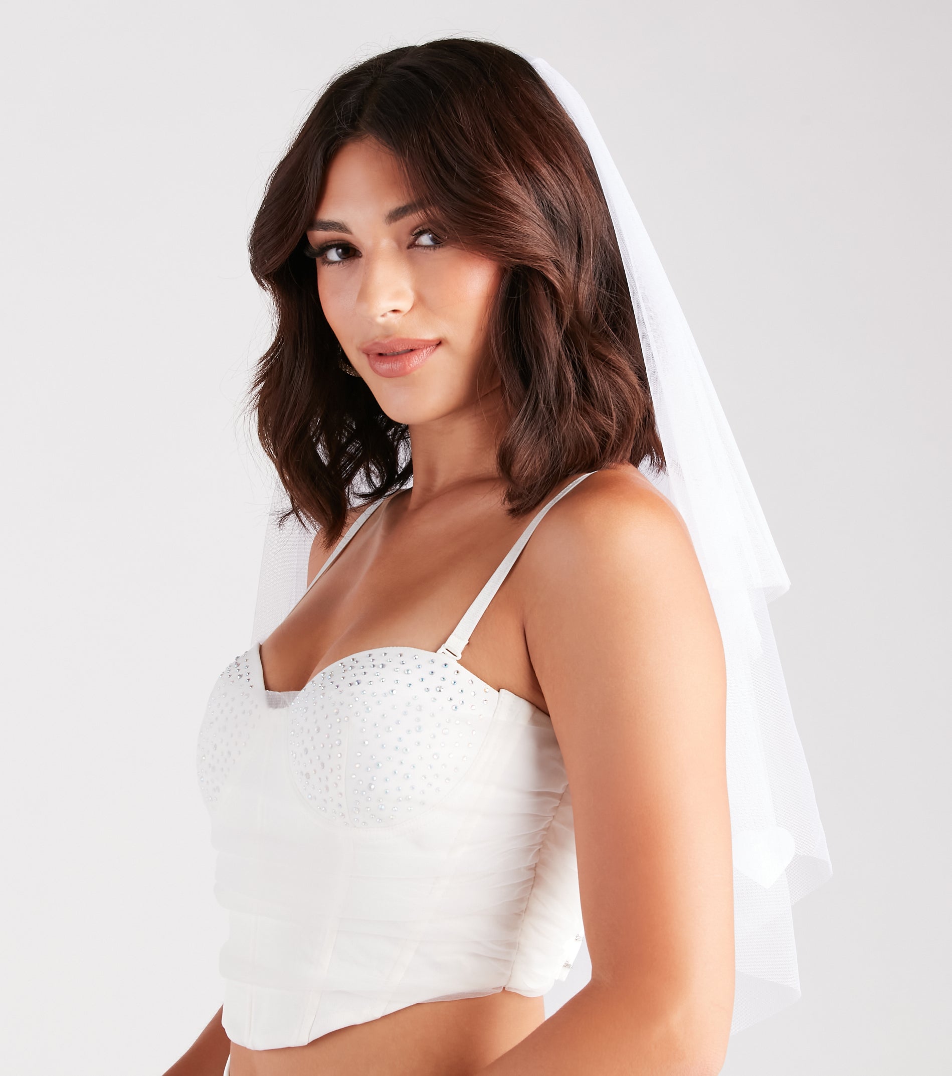 Bridal Babe Heart Applique Tulle Veil - Image 2