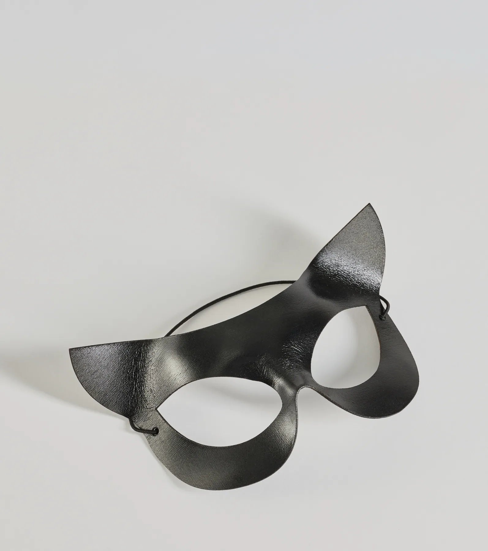 Fierce Feline Cat-Eye Mask - Image 5