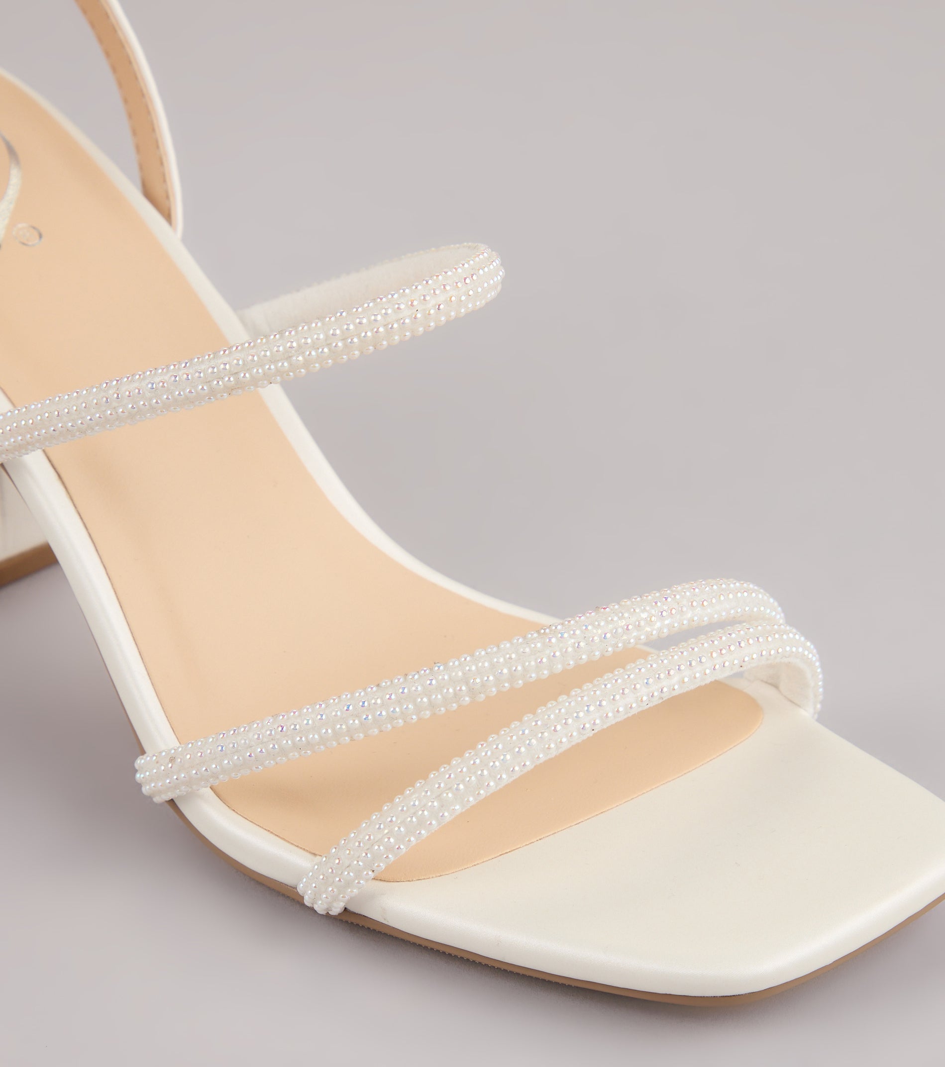 Chic And Polished Pearl Satin Block Heels - Image 5