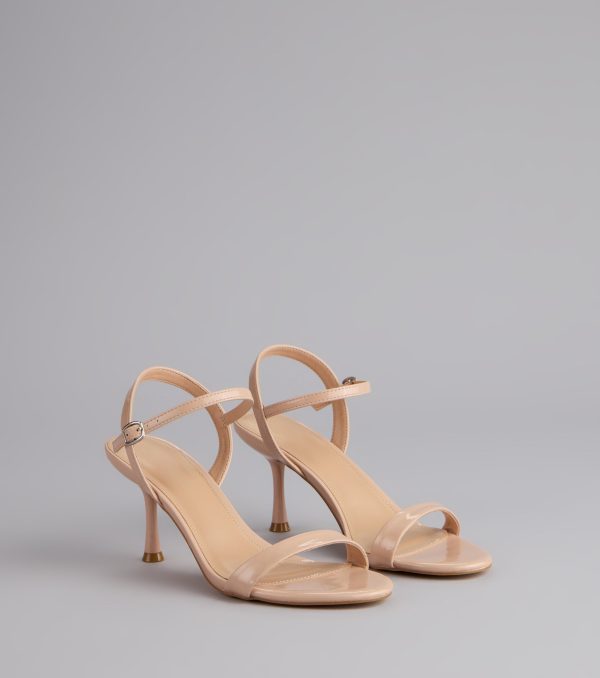 Sleek And Simple Patent Kitten Heels
