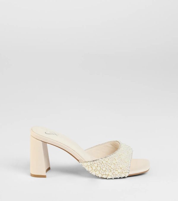 Classy And Cute Faux Pearl Block Heels - Image 2
