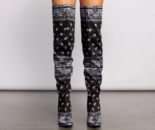Trendy Thigh-High Pointed Toe Stiletto Boots - Image 3