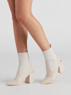 Walking Knit Style Block Booties