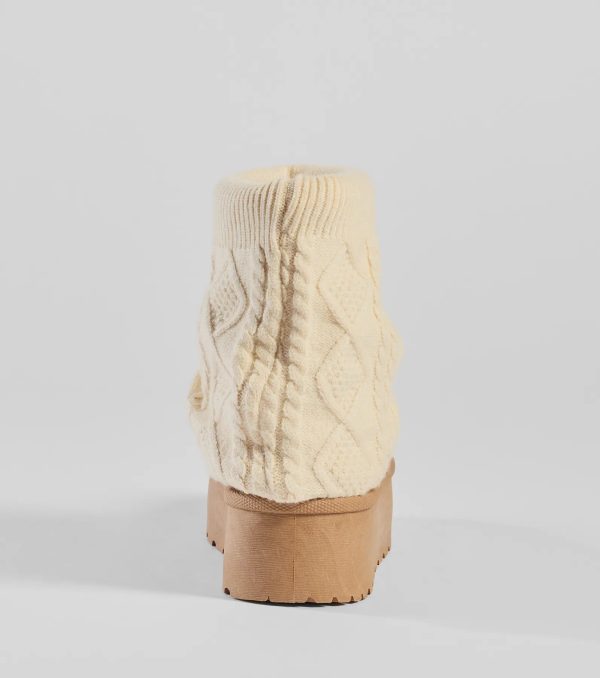 Cozy Vibes Cable Knit Platform Slippers - Image 8