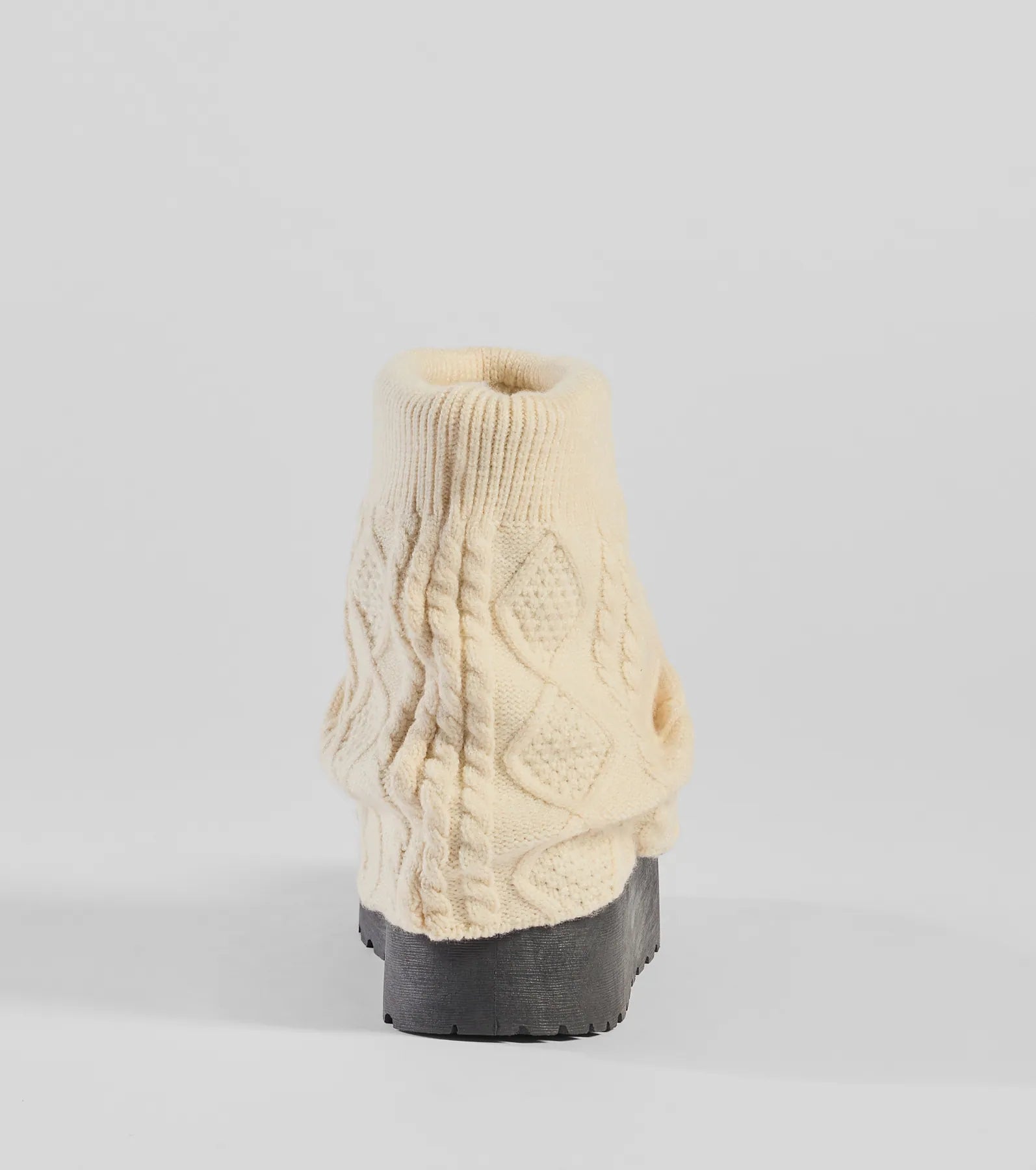 Cozy Vibes Cable Knit Platform Slippers - Image 4