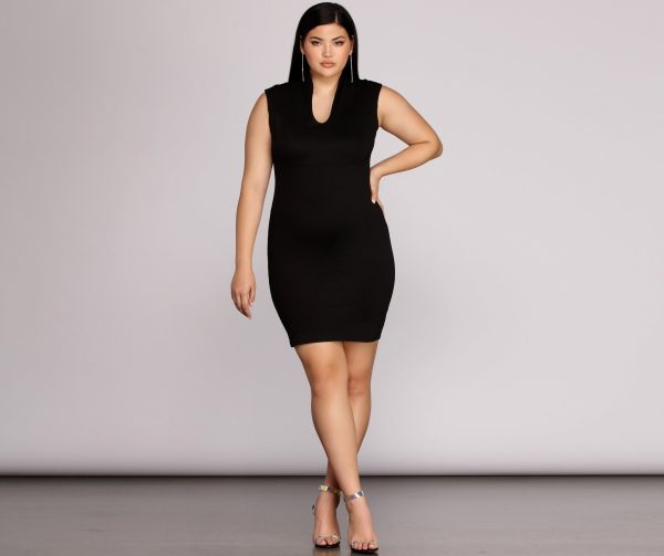 Plus Classic Midi Dress - Image 4