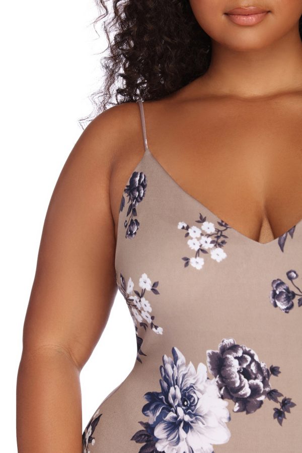 Plus Flow With Floral Midi Dress - Image 8