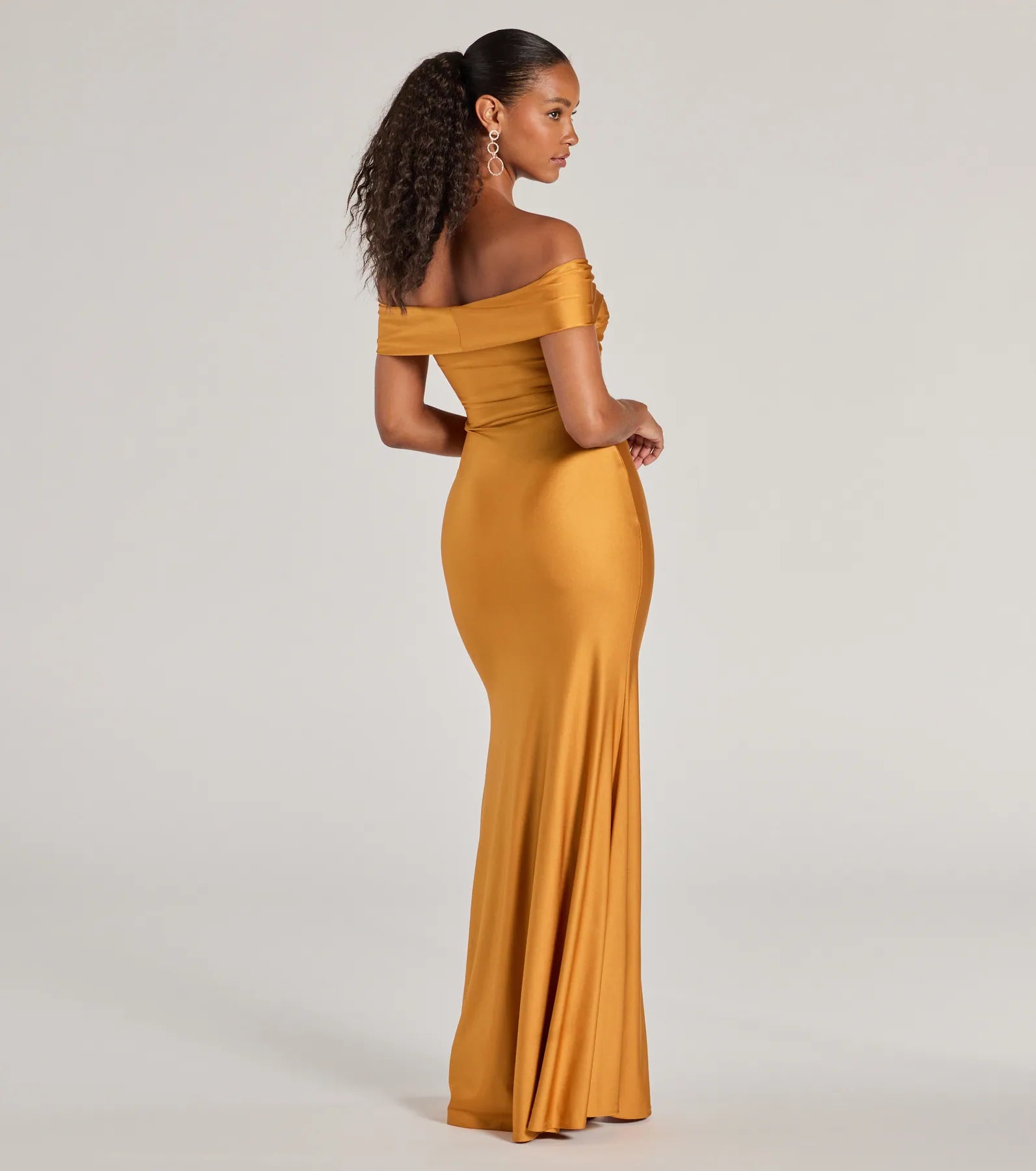 Steff Off-The-Shoulder Mermaid Slit Formal Dress - Image 6