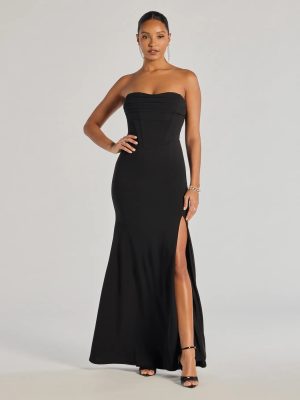 Aliana Strapless Corset Mermaid Dress