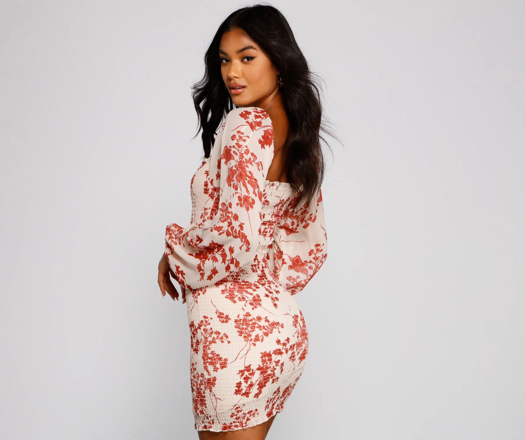 Total Sweetheart Smocked Floral Dress - Image 2