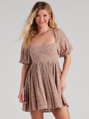 Total Chica Floral Skater Dress