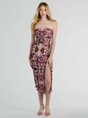 Chic Illusion Strapless Artsy Printed Midi Dress