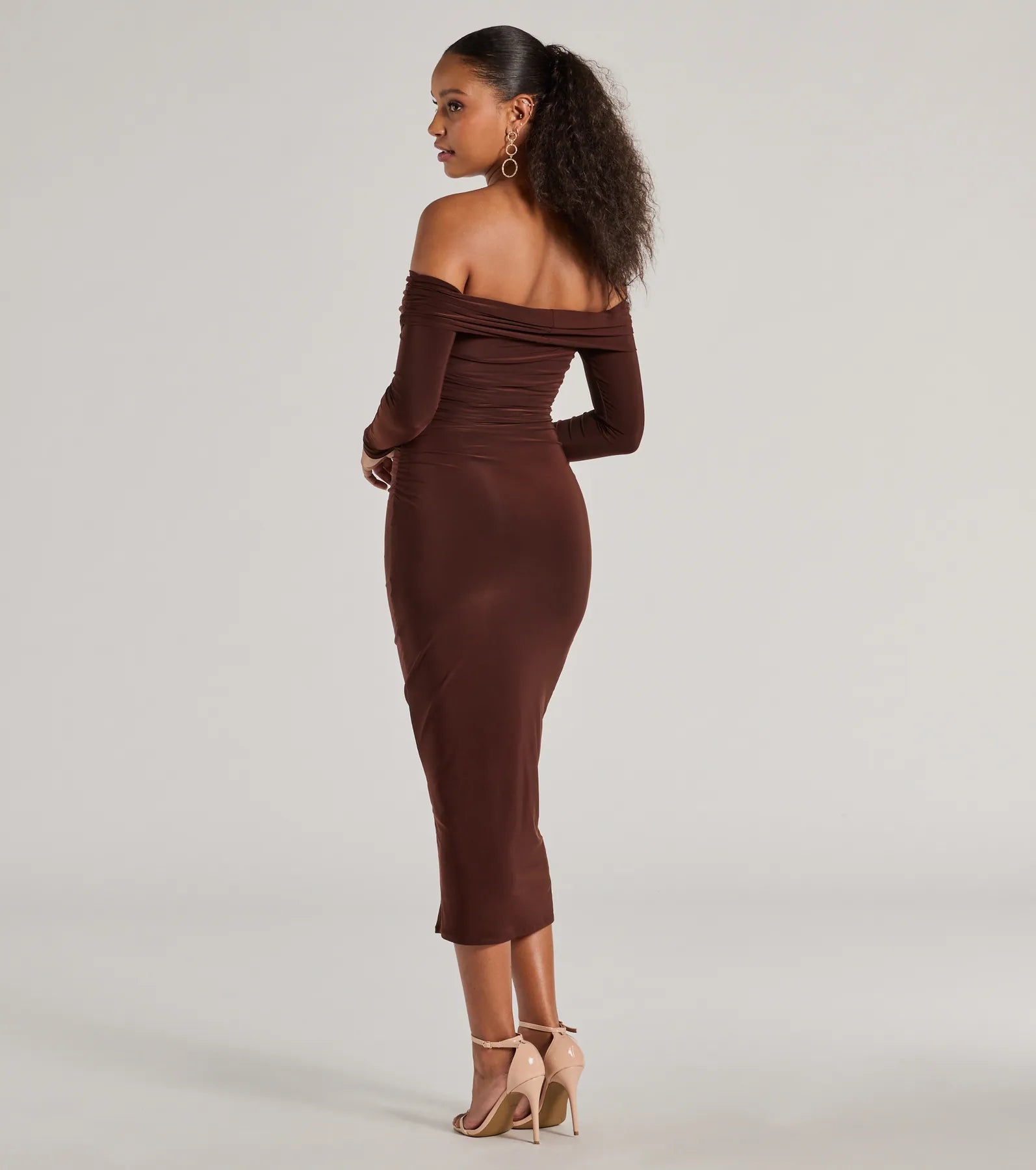 Casual Affair Long Sleeve Ruched Midi Dress - Image 2