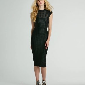 Casually Flawless Crew Neck Textured Midi Dress