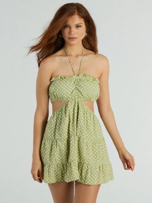 Picking Flowers Halter Strappy Back Daisy Skater Dress