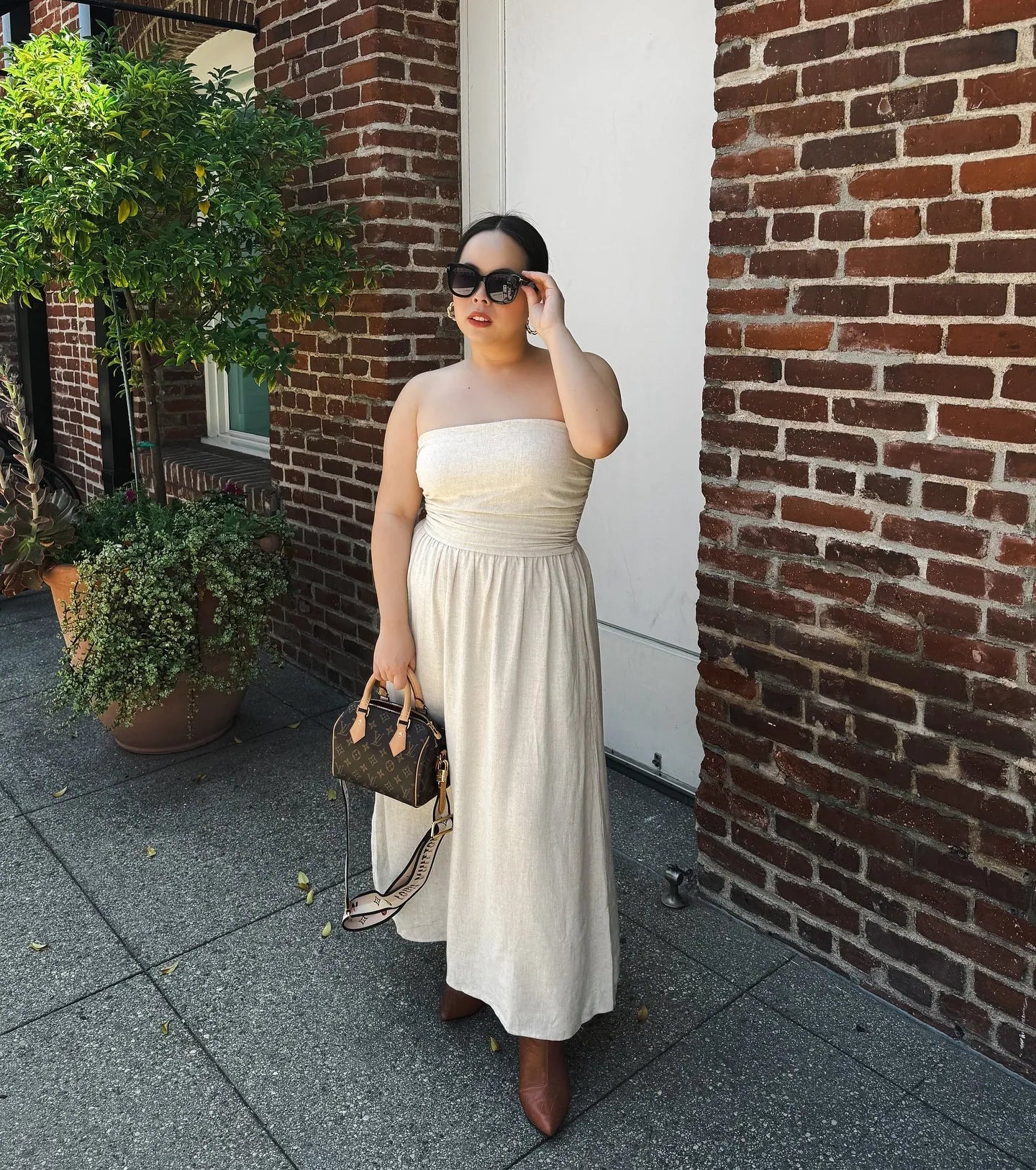 Effortlessly Elevated Strapless Linen-Blend Dress - Image 5
