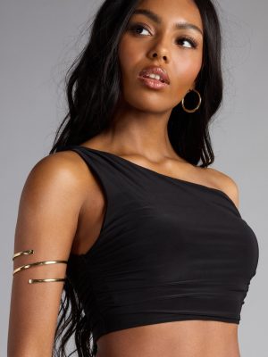 Shoulder The Spotlight Crop Top